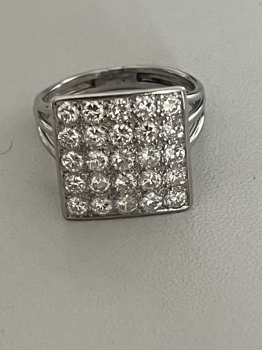 1040- Bague Or Gris Platine Diamants 1,20 ct