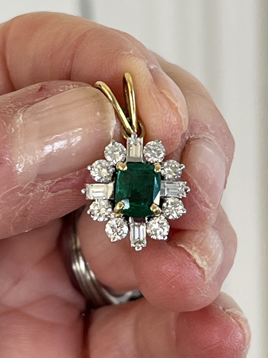 7037 - Yellow Gold Emerald And Diamond Pendant-photo-2