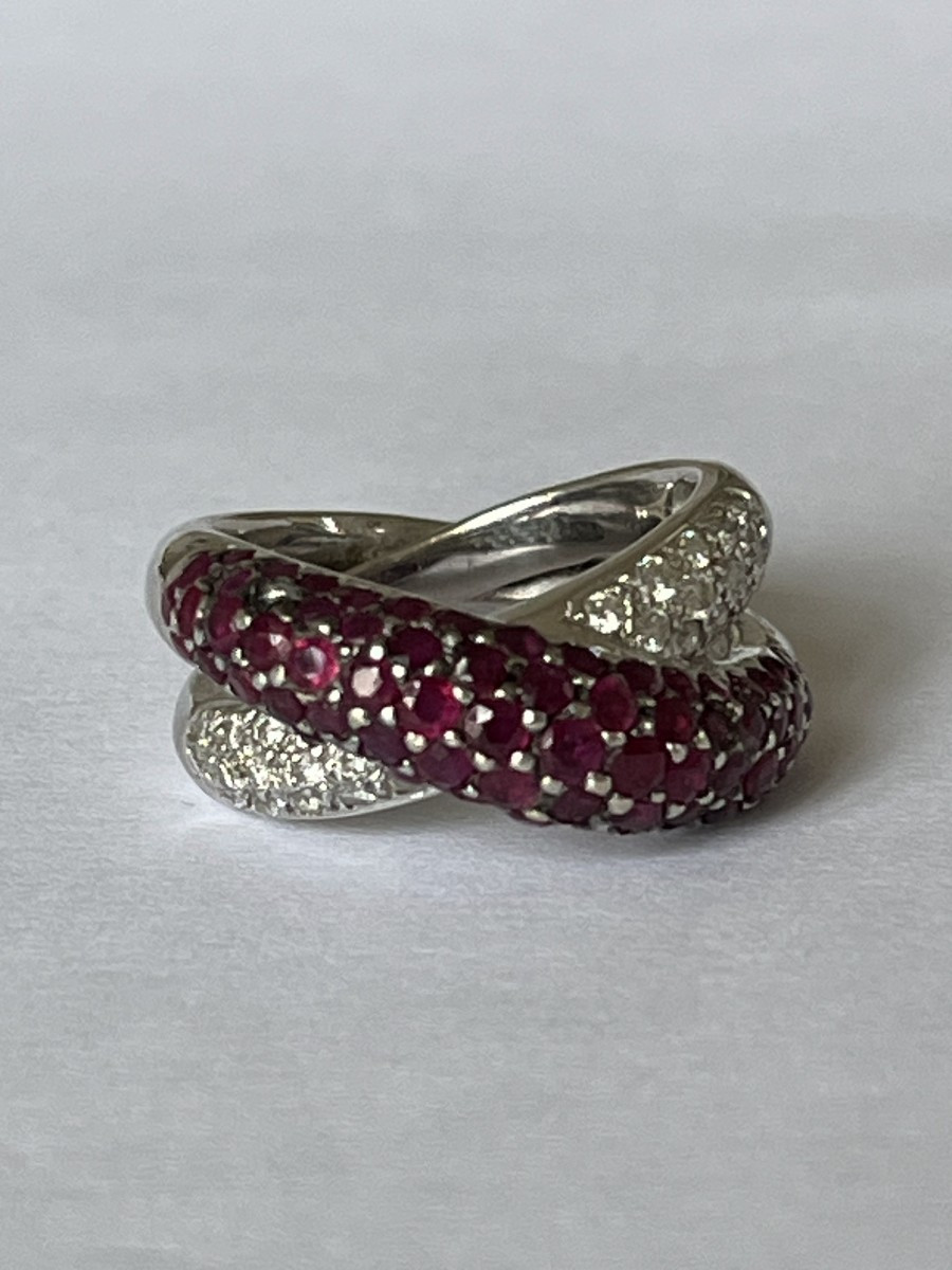 7081- Bague Croisée Or Gris Rubis Diamants