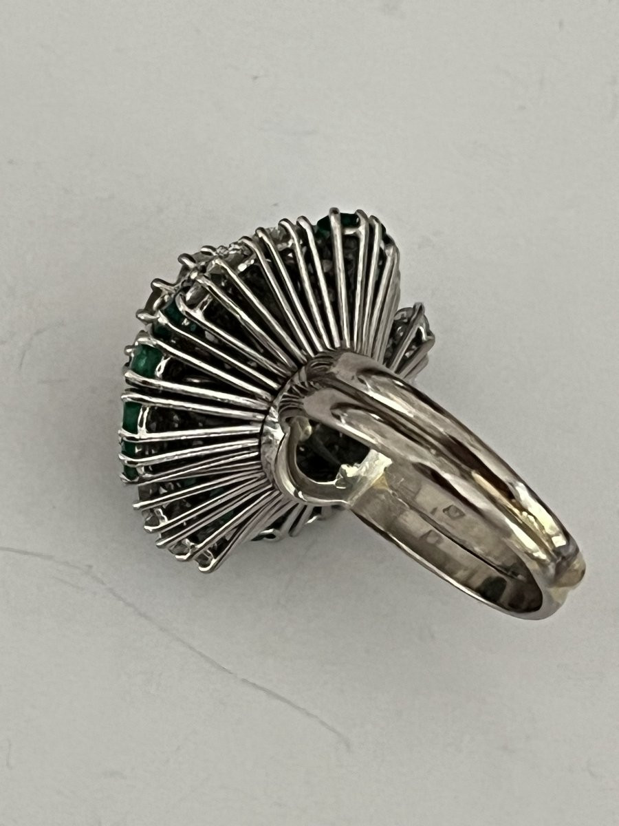 6781- Bague Cocktail Vintage Or Gris Emeraudes Diamants-photo-2