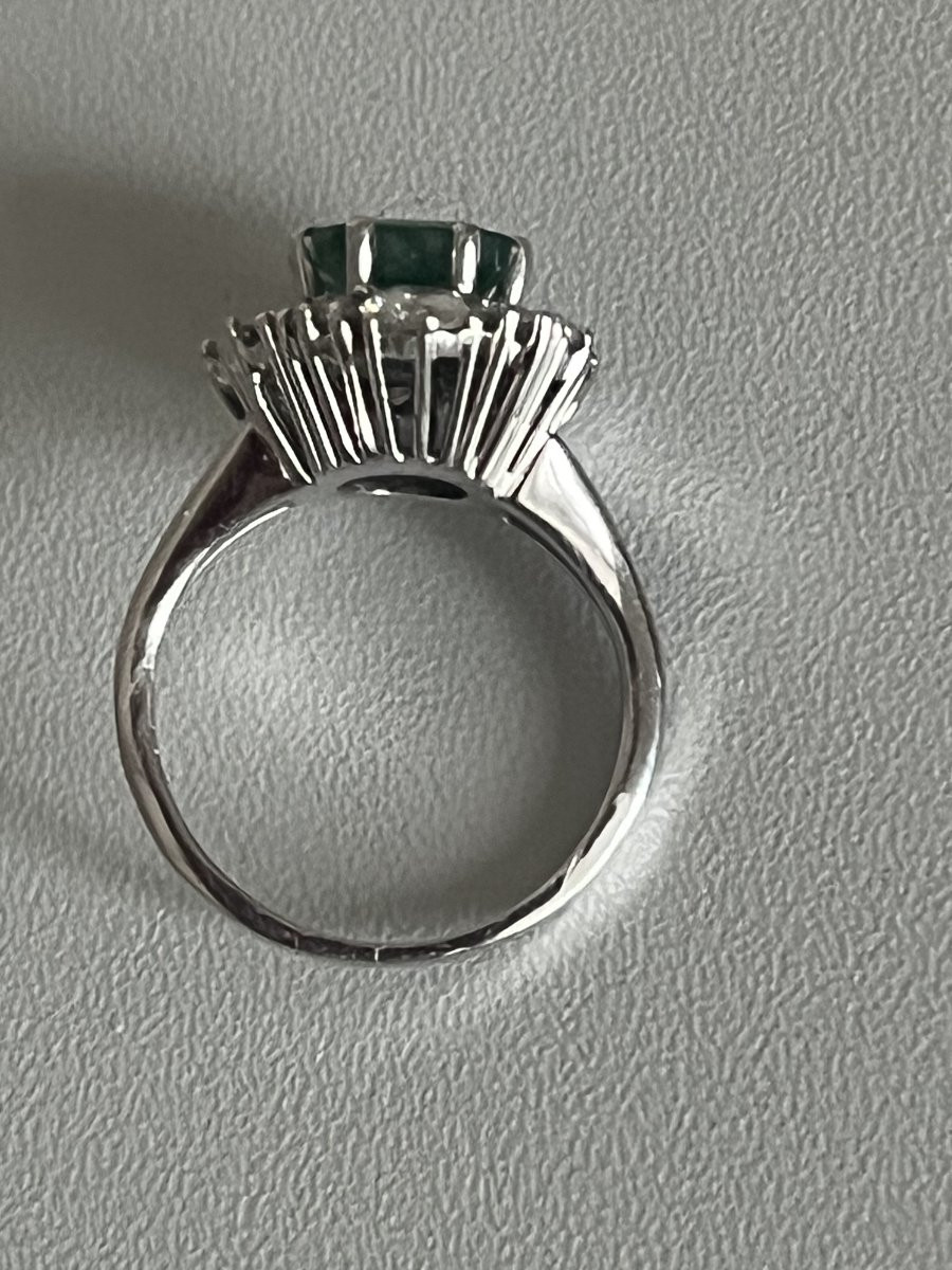 7228- Bague Fleur Or Gris Emeraude 2,72 ct Diamants 1,20 ct-photo-3