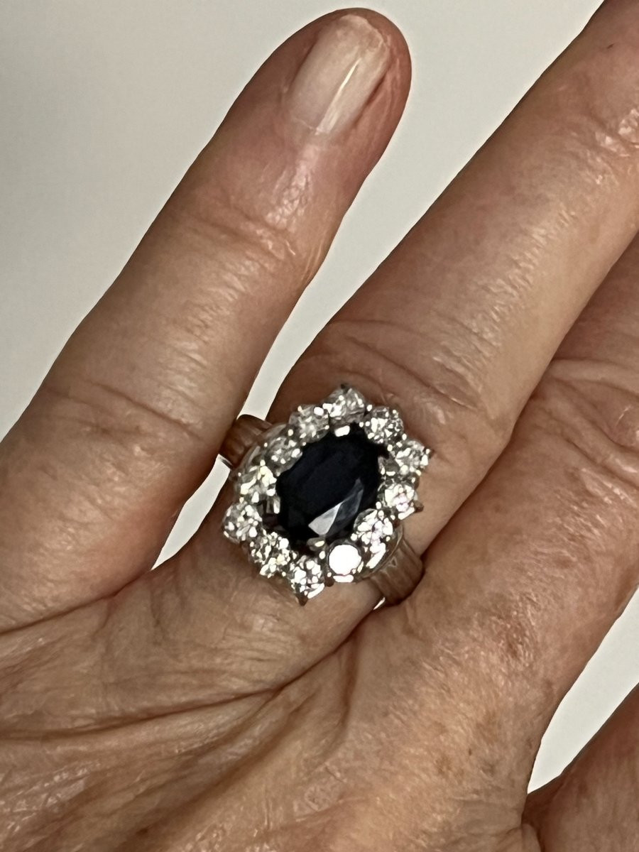 7190 - White Gold Ring With Sapphire And Diamonds-photo-2