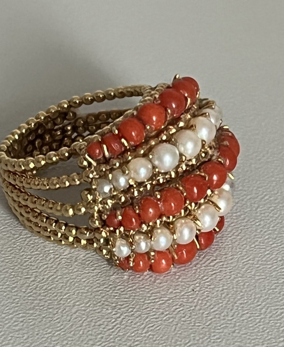 7191- Vintage Yellow Gold Ring With Coral And Akoya Pearls-photo-4