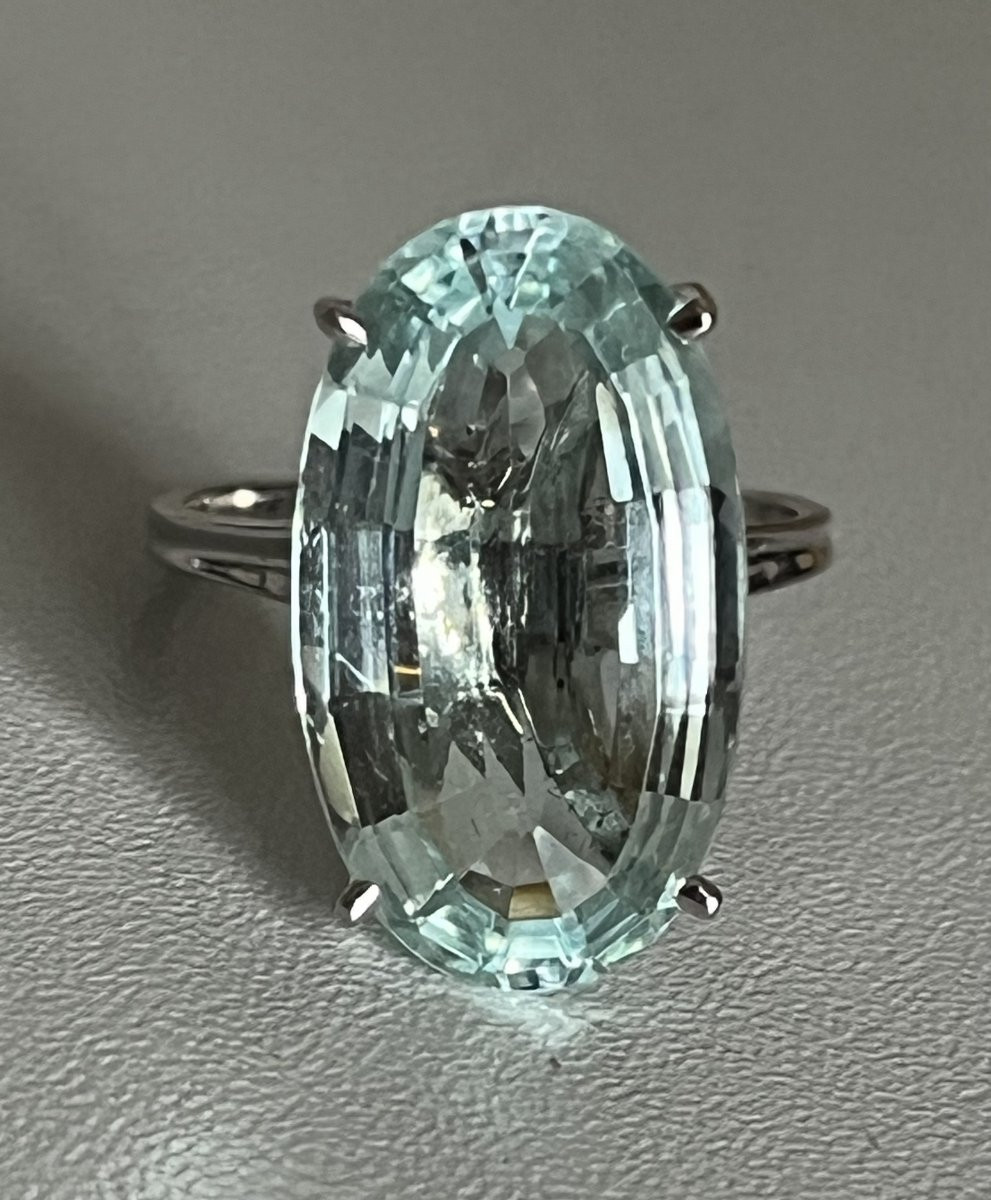 7135 - 13.00 Ct Grey Gold Aquamarine Ring-photo-1