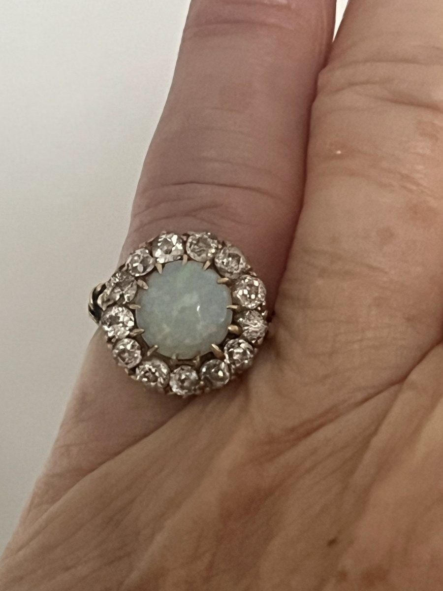6890 - Antique Yellow Gold Opal And Diamond Ring-photo-1