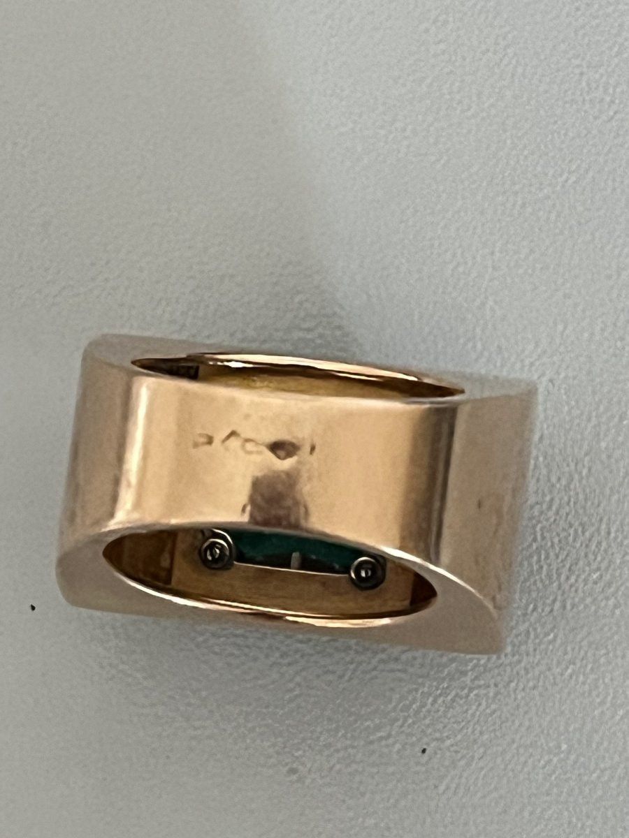 7285 - Yellow Gold Signet Ring With Green Stone And Diamonds-photo-2