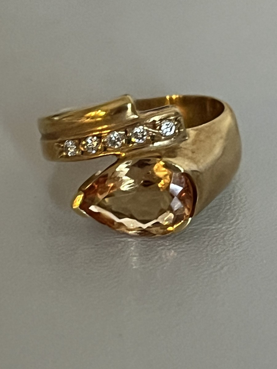 7381 - Vintage Cross Ring In Yellow Gold With Topaz And Diamonds