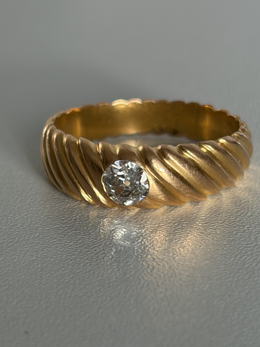 7386 - Vintage Ring Yellow Gold Godronné Diamond 0.70 Ct