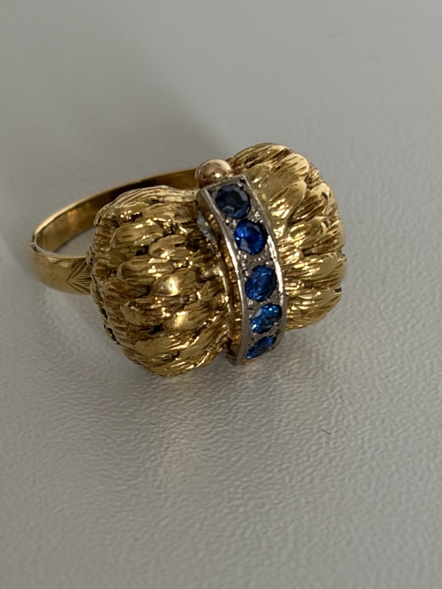 7422 - Bague Vintage Or Jaune Ciselé Saphirs-photo-1