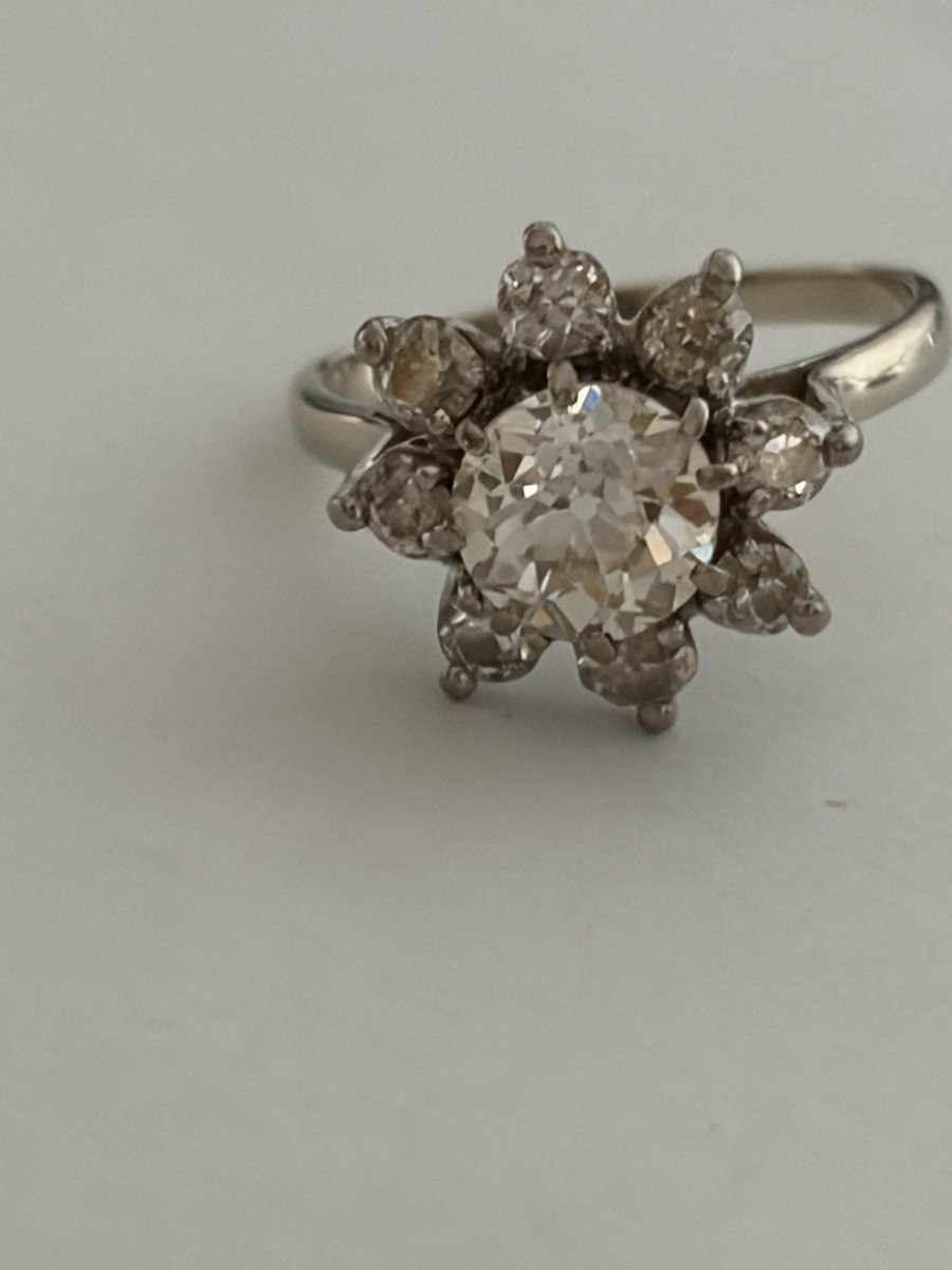 7485 - Bague Marguerite Or Gris Diamants (1,30 ct au centre)-photo-4