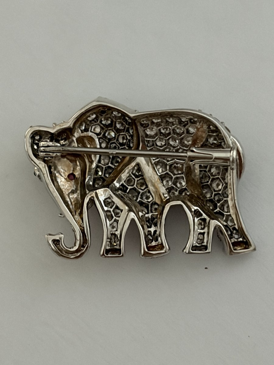7482 - Elephant Brooch White Gold Diamonds-photo-3