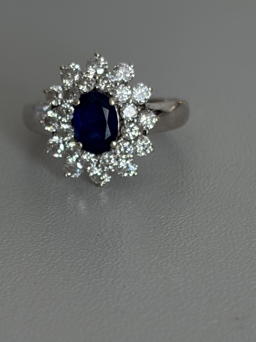 7528 - Marguerite Ring White Gold (9 Ct) Sapphire Diamonds (1.20 Ct)