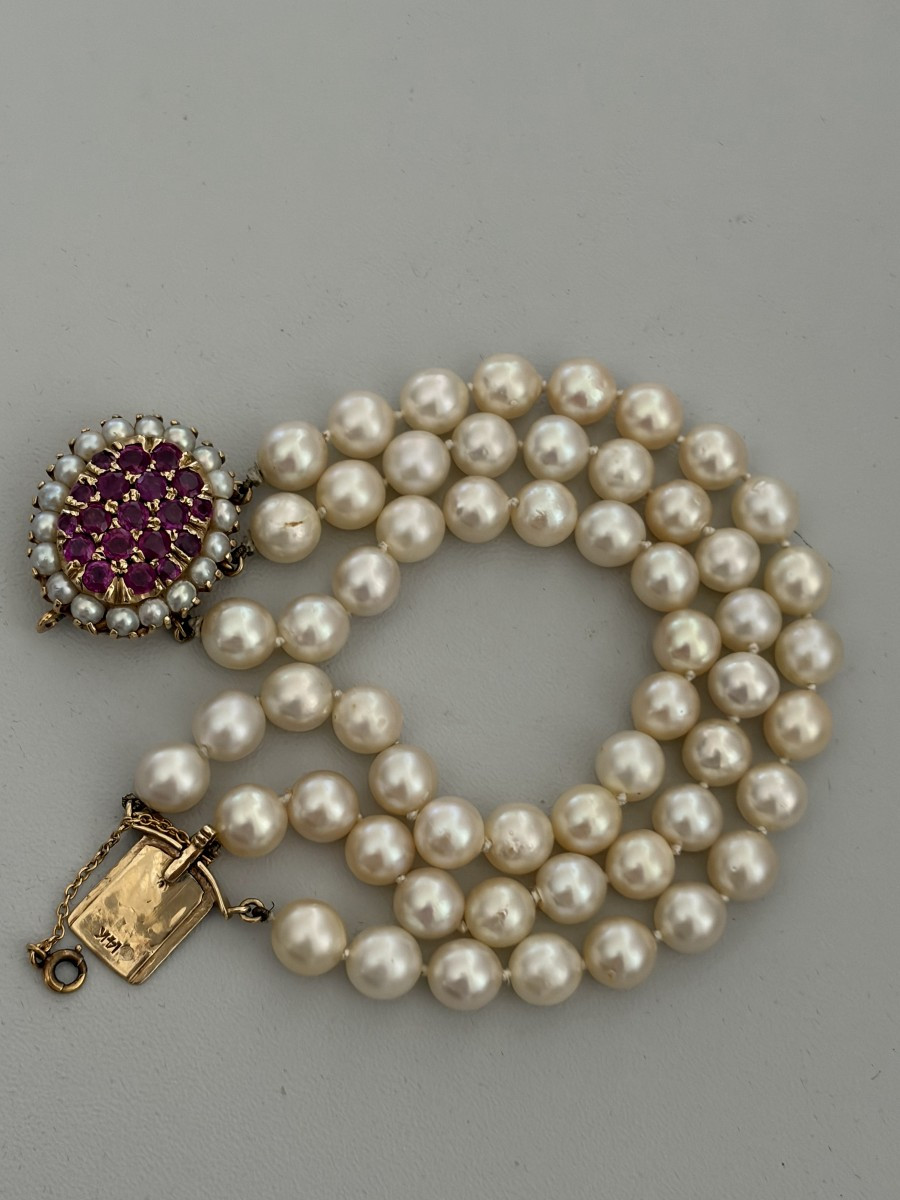 7583 - Bracelet 3 Rangs Perles Akoya Fermori Or Jaune Rubis Naturels
