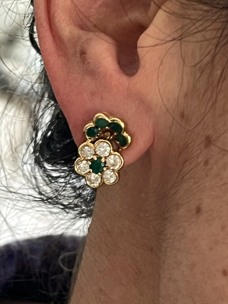 6643b - Vintage Flower Earrings Yellow Gold Emerald Diamonds-photo-3