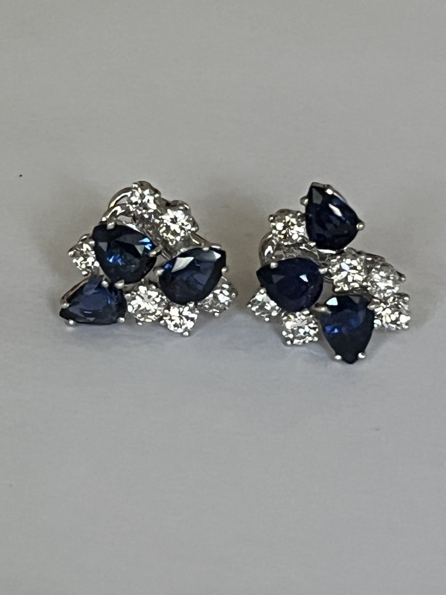 6876 - Boucles d'Oreilles Vintage Or Gris Platine Saphirs Diamants