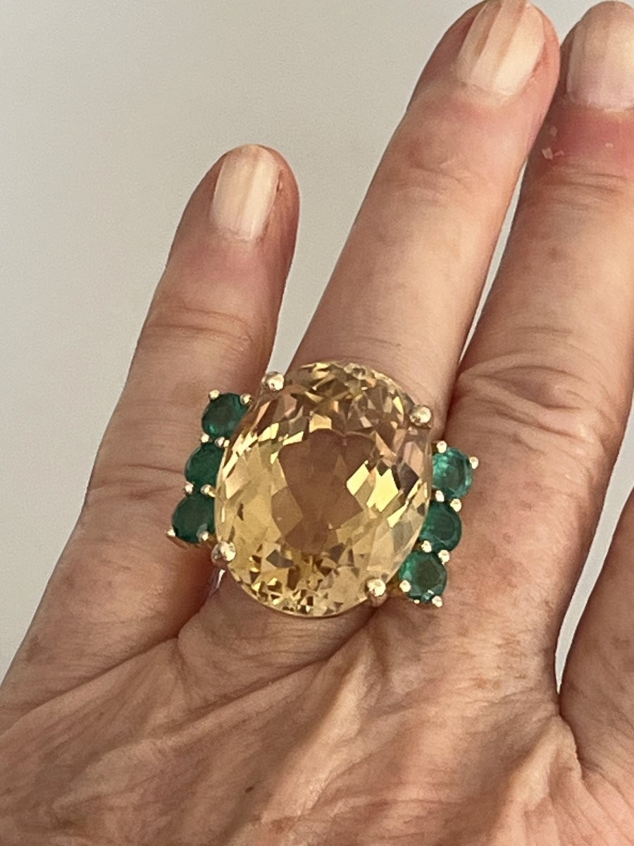 6923 - Bague Or Jaune Citrine 40 ct Emeraudes-photo-2