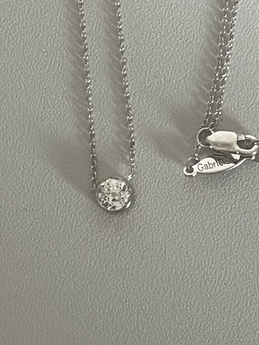 7429 - Collier Or Gris Diamant 0,60 ct