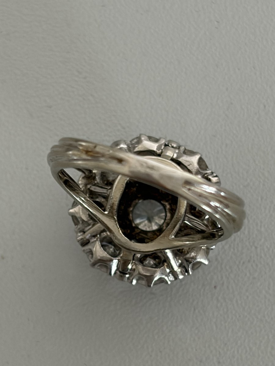 7557 - Bague Dôme Or Gris Platine Diamants (0,85 ct au centre)-photo-2