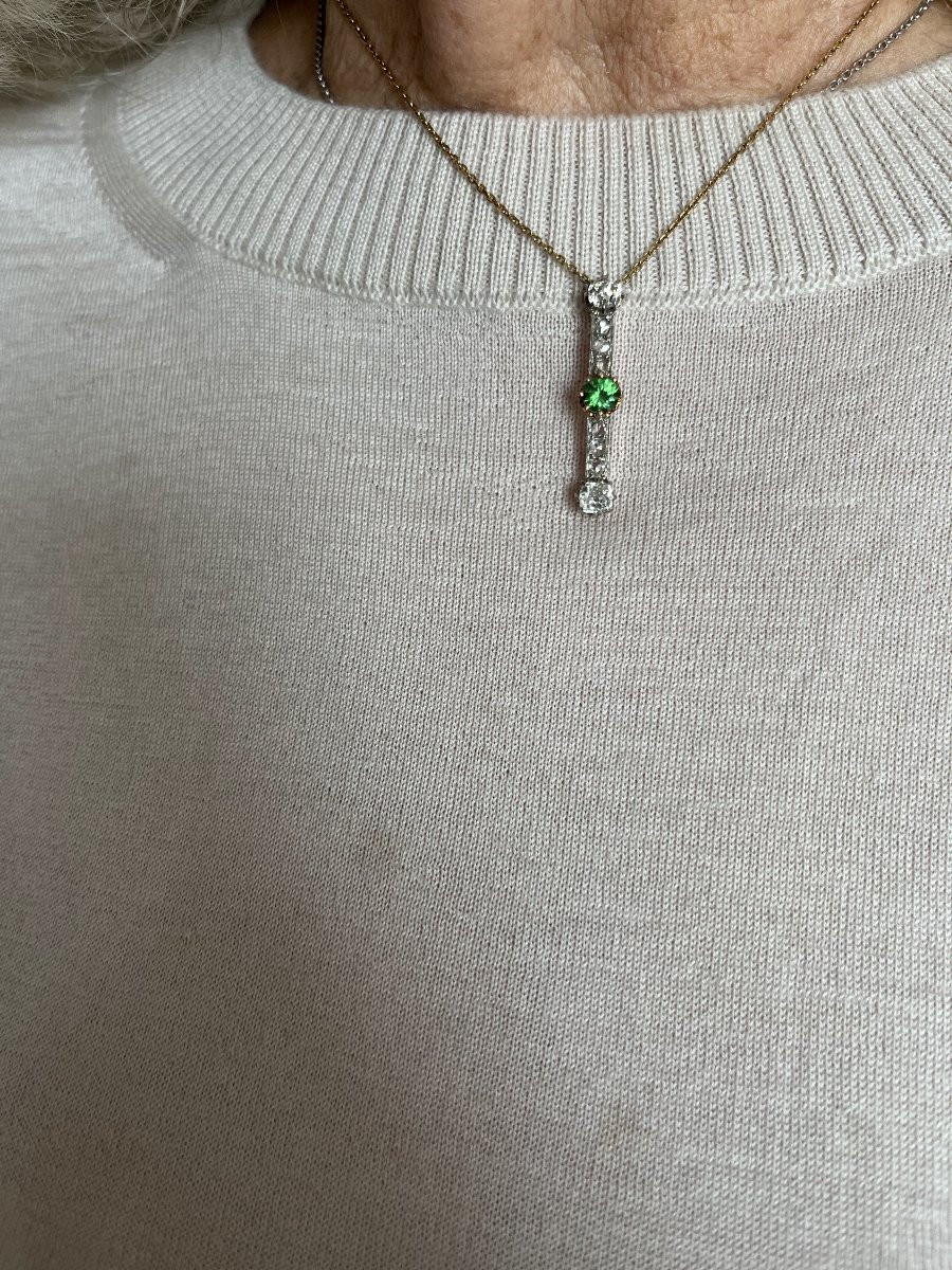 1041 - Yellow Gold Garnet Tsavorite Diamond Pendant With Chain-photo-1