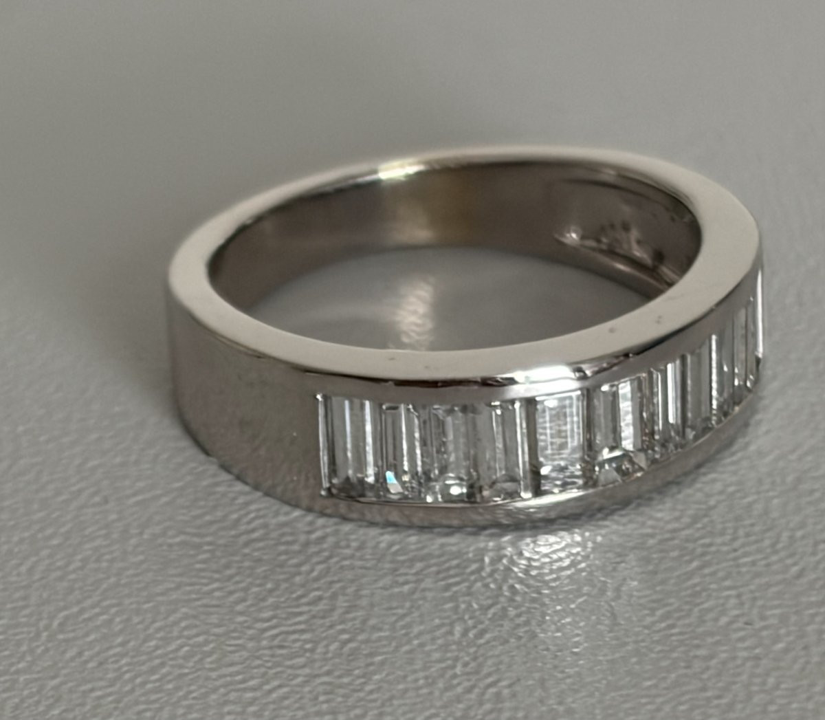 7202E- Demi-Alliance Or Gris Diamants Baguette 1,10 ct-photo-3