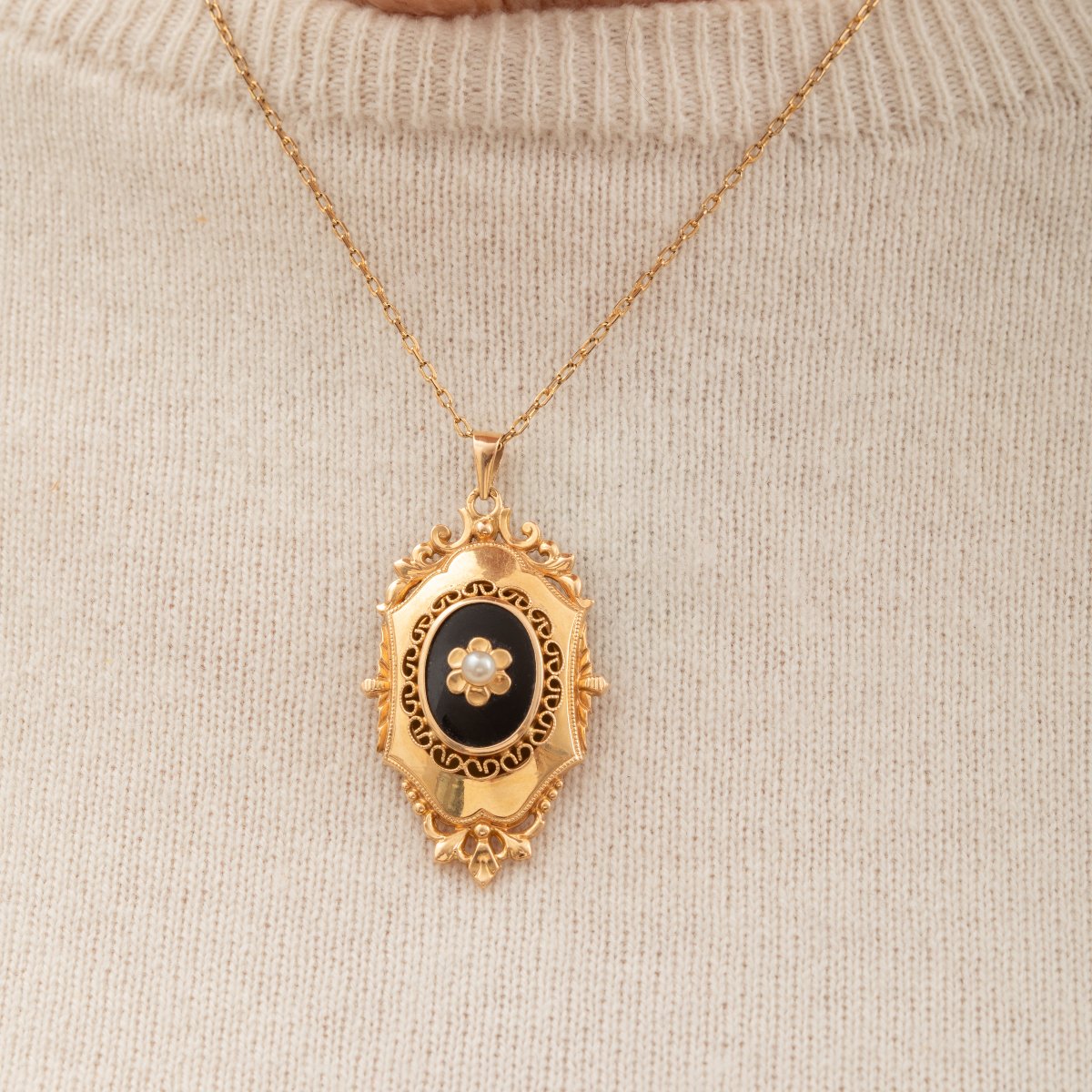 5466- Pendentif Or Jaune Onyx Perle-photo-1