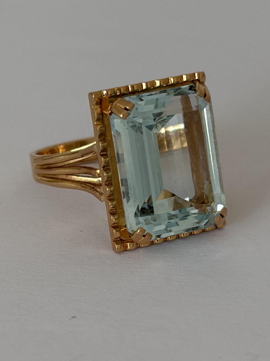 7621- Vintage Yellow Gold Aquamarine Ring-photo-1