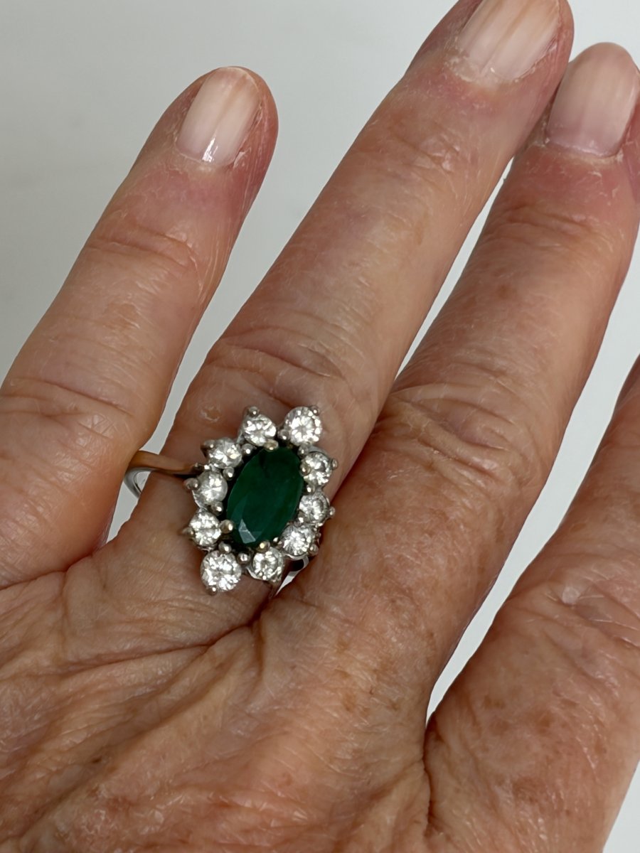 7640- Emerald Diamonds White Gold Flower Ring-photo-3