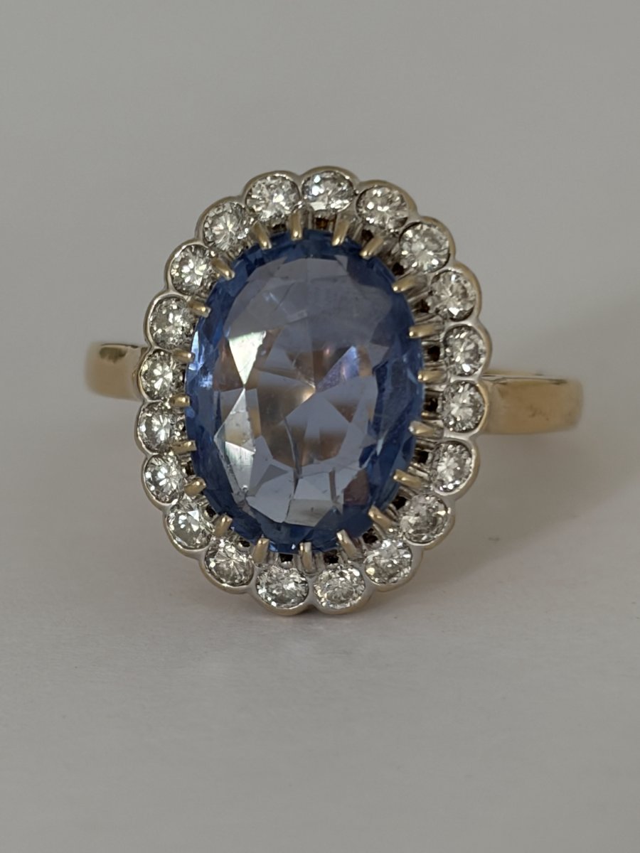 7696- Bague Or Jaune Saphir Ceylan Non Chauffé 4,90 ct (Certificat) Diamants