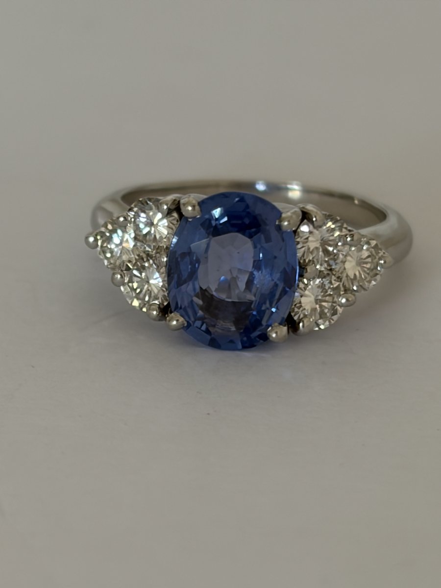 7697 - White Gold Ring With 2.50 Ct Ceylon Sapphire (certificate) And Diamonds-photo-3