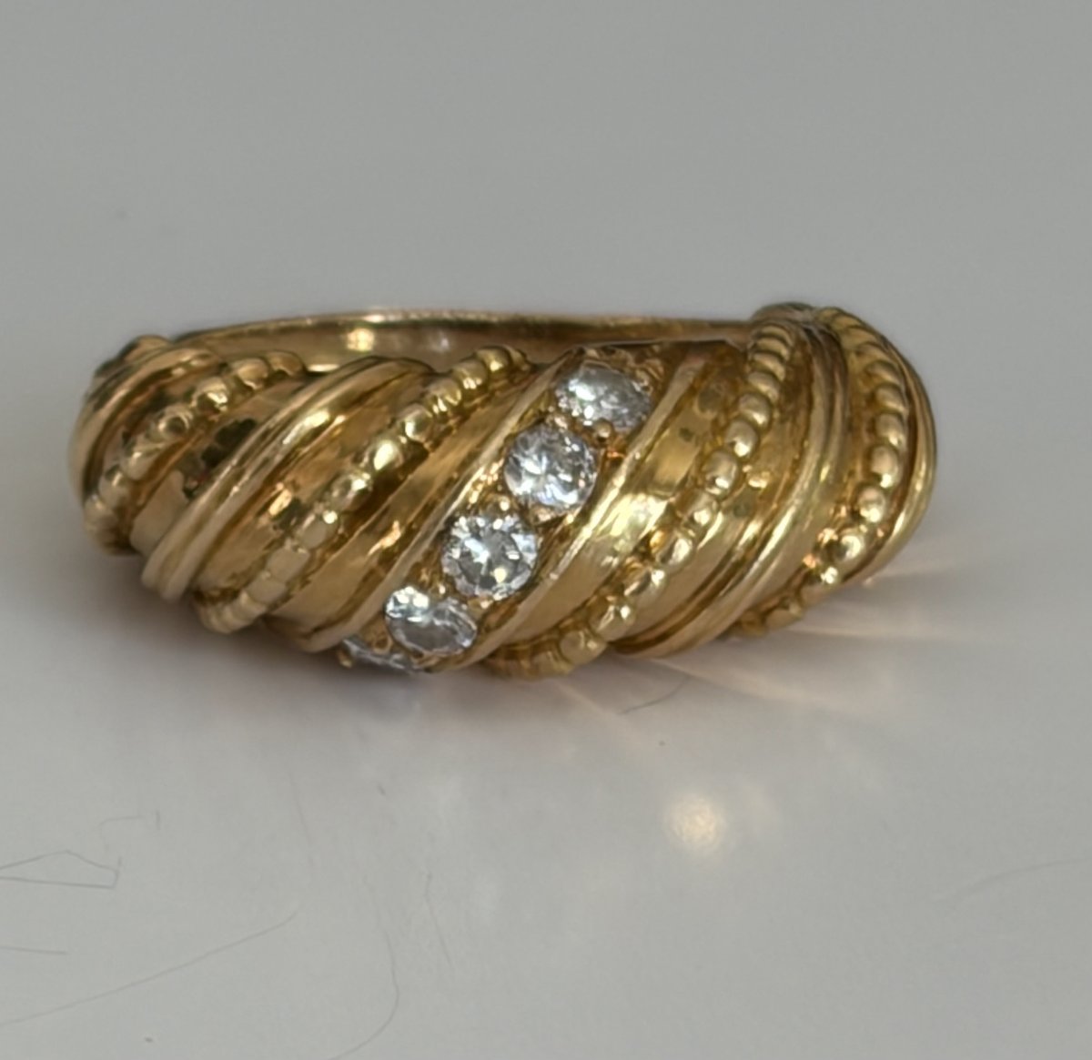 7816 - Vintage Yellow Gold Diamond Bangle Ring