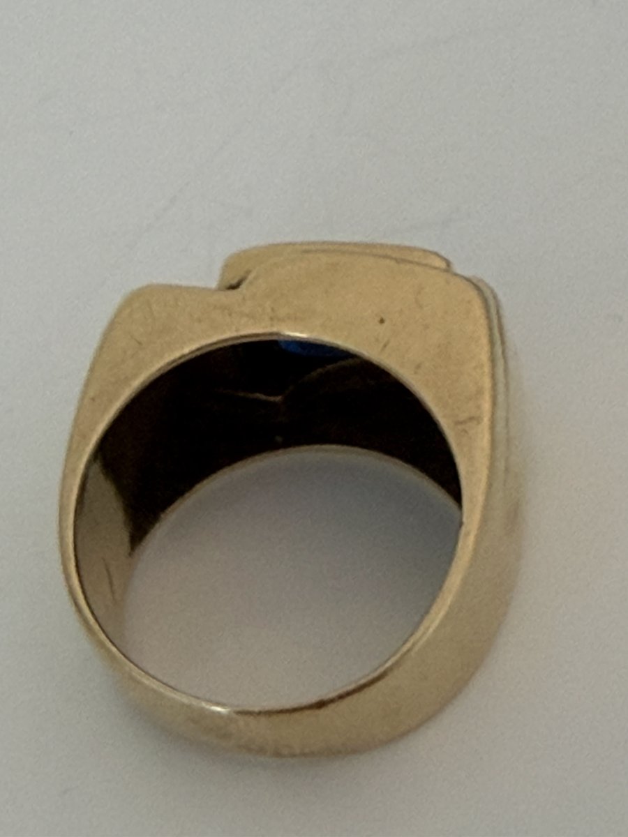 7897 - Yellow Gold Tank Ring With Imitation Sapphire-photo-3