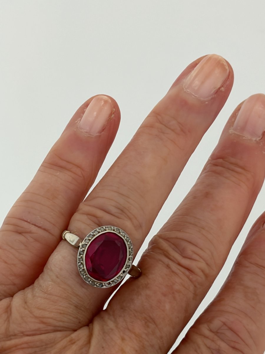 7919 - Vintage White Gold And Platinum Ring With Red Stone And Diamonds-photo-4