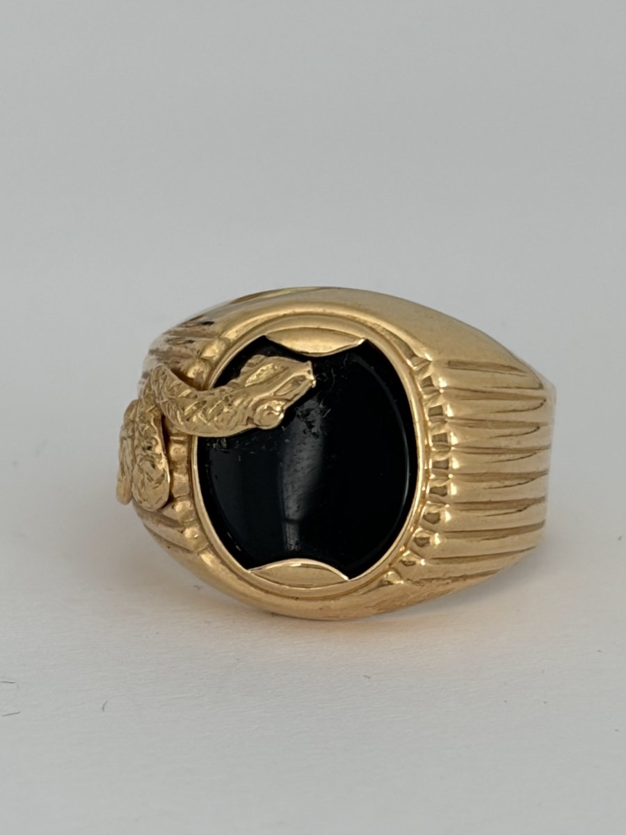 7948 - Yellow Gold Onyx Snake Signet Ring