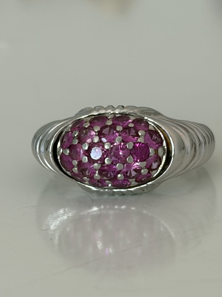7981- Bague Jonc Vintage Or Gris Saphirs Roses