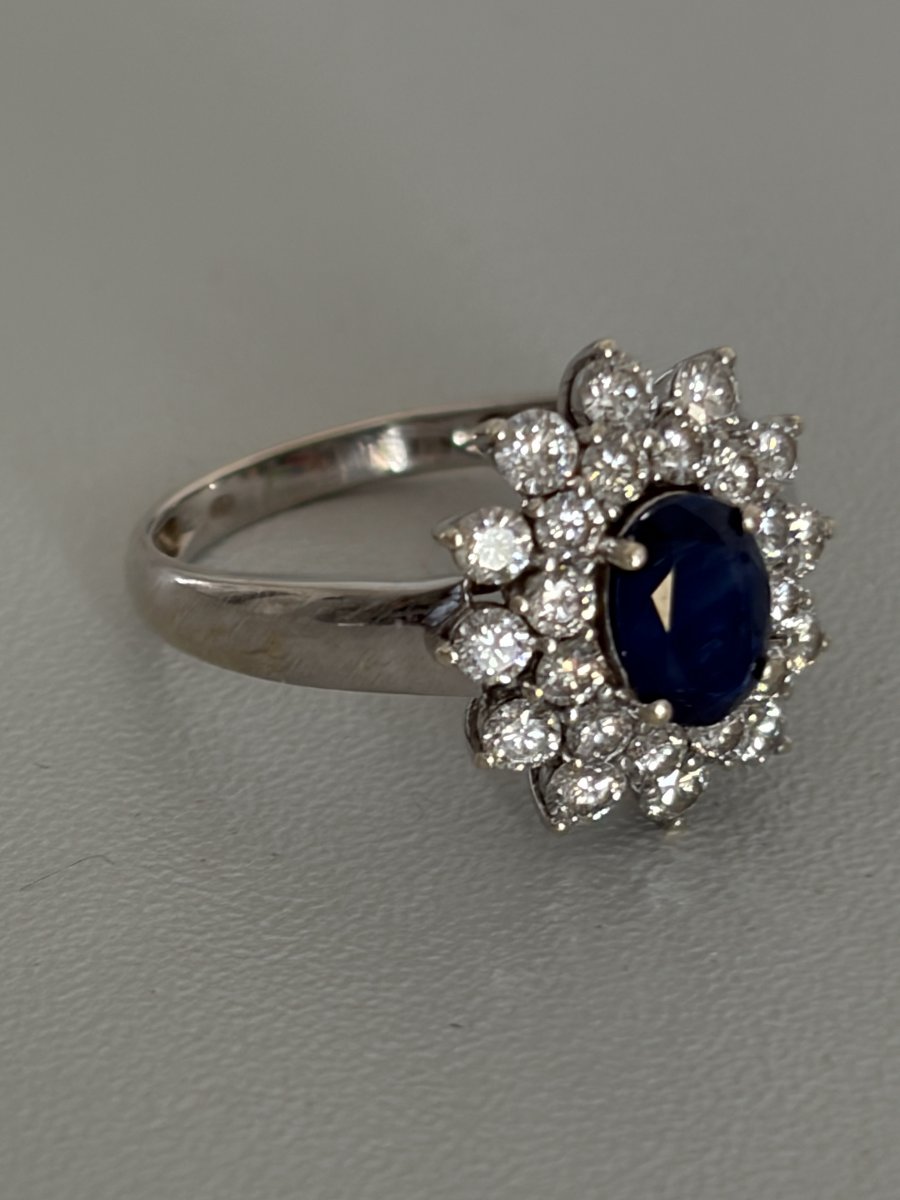 7528 - Vintage White Gold Daisy Ring With Diamonds-photo-4