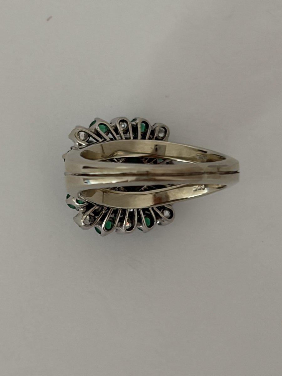 8052 - Platinum Cocktail Ring With Emeralds And Diamonds-photo-3
