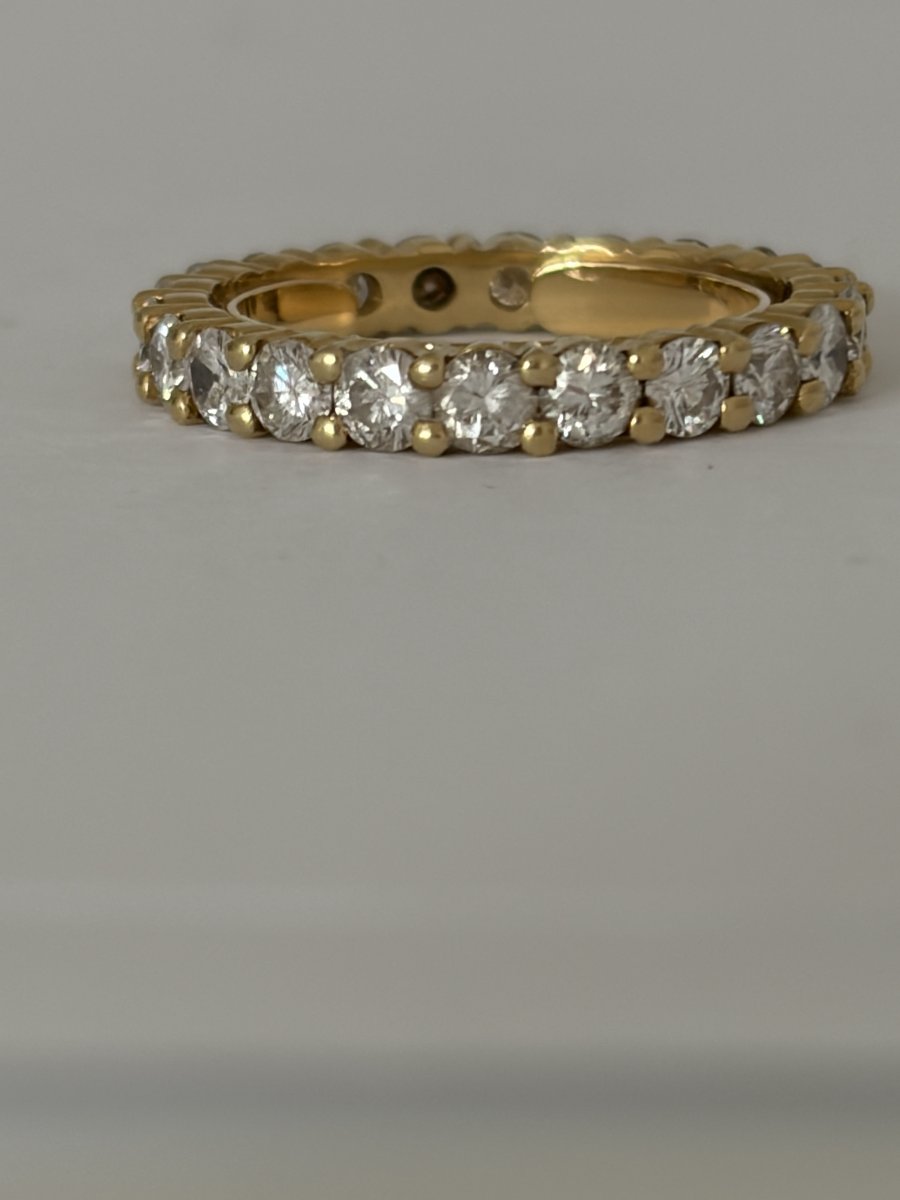 8070 - American Yellow Gold Wedding Band With Very White Diamonds (1.70 Ct)