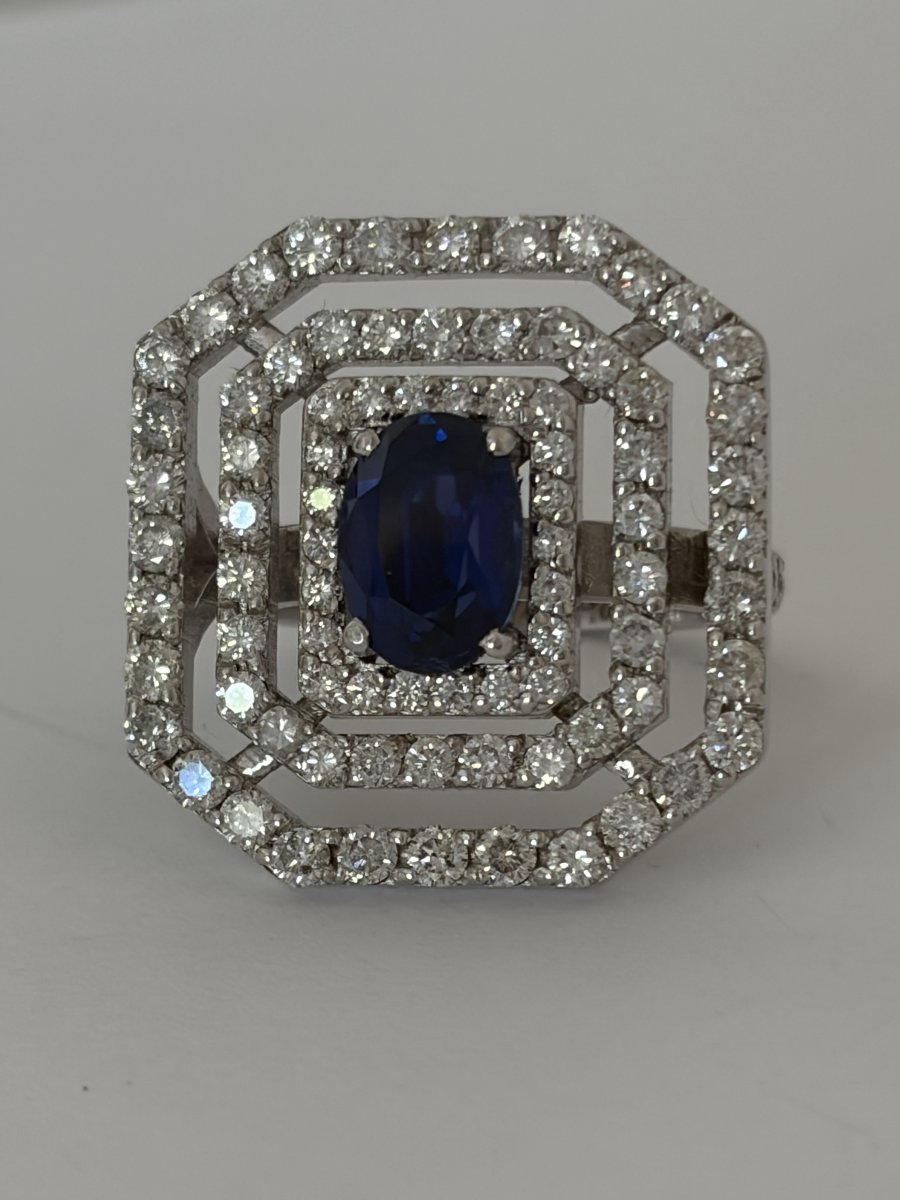 8015 - White Gold Ring With Sapphire And Diamonds-photo-3