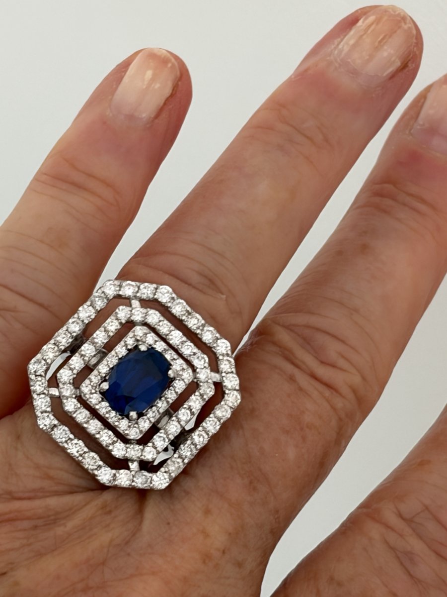 8015 - White Gold Ring With Sapphire And Diamonds-photo-4