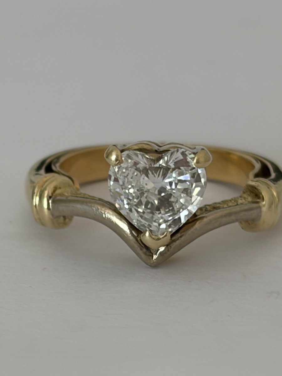8019- Bague Vintage Or Jaune et Gris Diamant Taille Cœur de 1,00 ct-photo-3