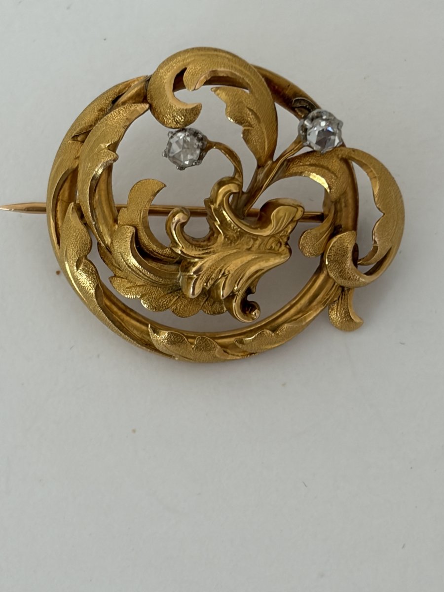 8033 - Antique Chimera Brooch In Yellow Gold With Diamonds