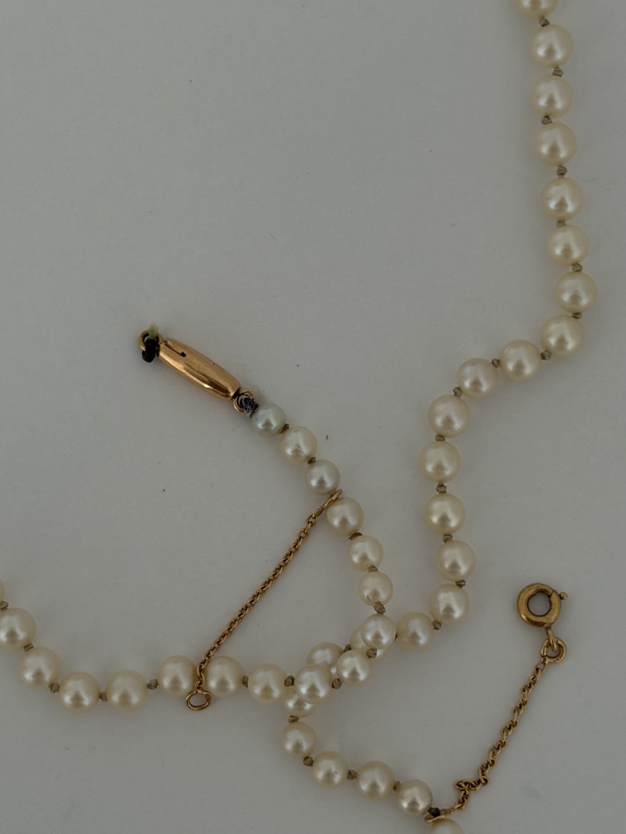 8061 - Akoya Pearl Necklace With Yellow Gold Clasp