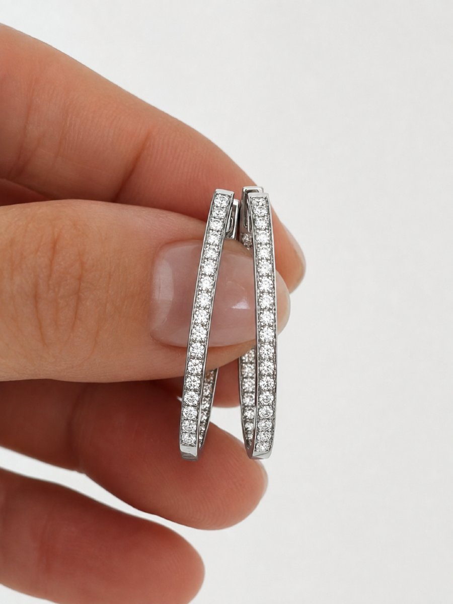 8074- Boucles d'Oreilles Créoles Or Gris Diamants