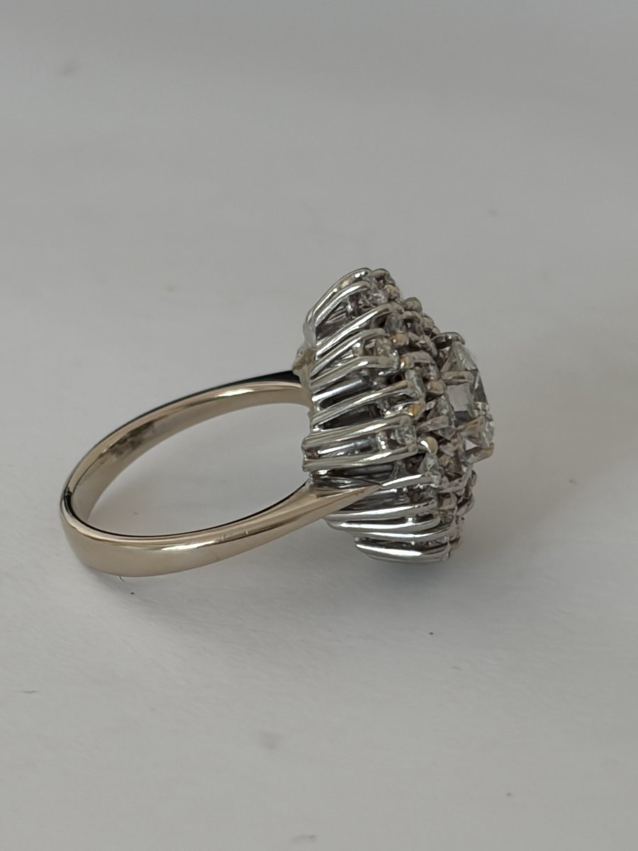 8108- Bague Fleur Vintage Or Jaune Diamants (1,00 ct au centre)-photo-3
