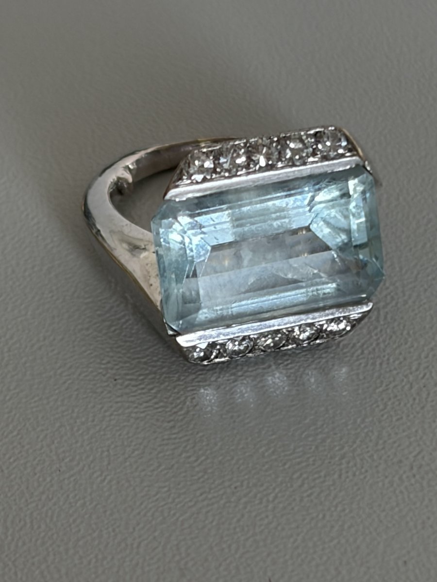 8138 - Modernist White Gold Ring With Aquamarine And Diamonds-photo-2