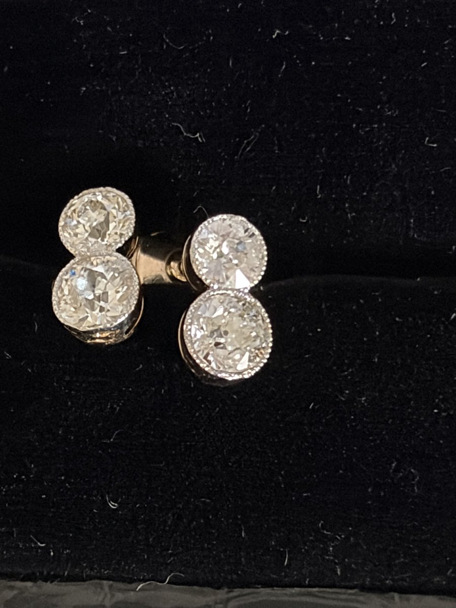 1131 - Yellow Gold Diamond Earrings-photo-4