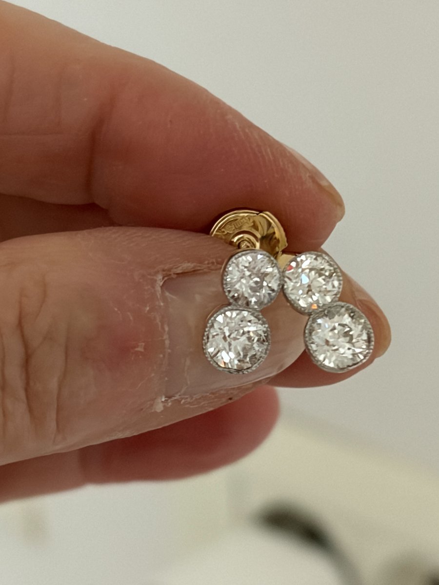 1131 - Yellow Gold Diamond Earrings-photo-1