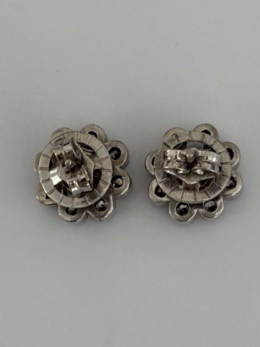 2048 - Yellow Gold Diamond Earrings-photo-2