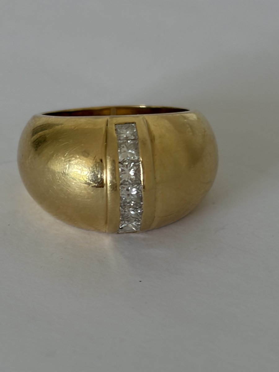 7718- Bague Vintage Bombée Or Jaune Diamants