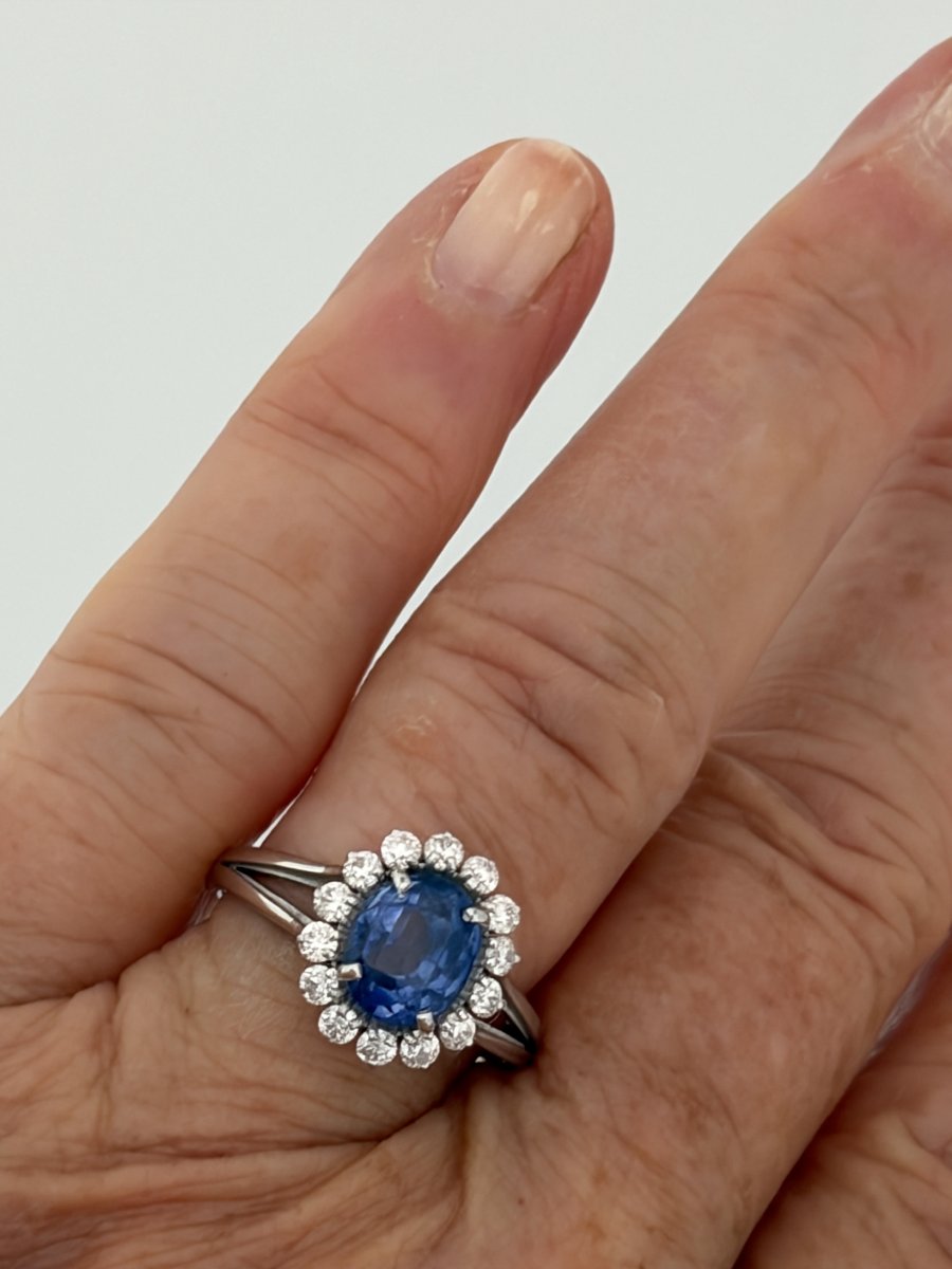 7943 - Vintage Marguerite Ring In White Gold With Sapphire And Diamonds-photo-2